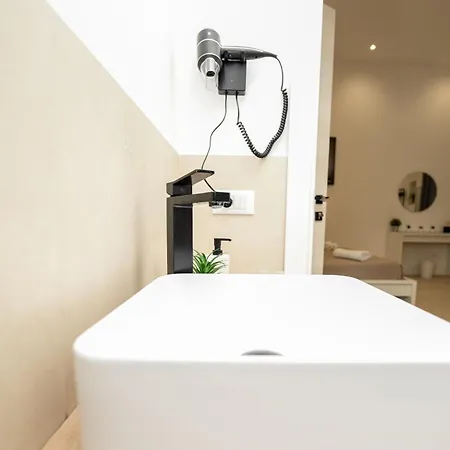 Konukevi Valguarnera Palermo