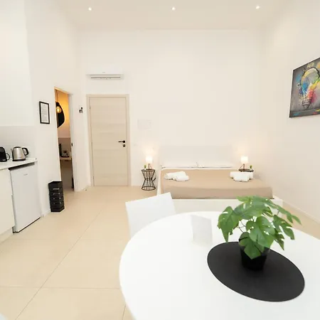 Konukevi Valguarnera Palermo