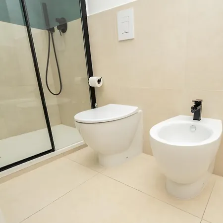 Konukevi Valguarnera Palermo