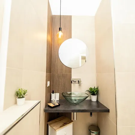 Valguarnera Konukevi