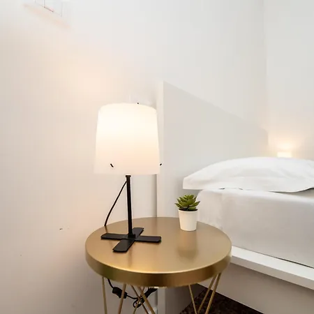 Valguarnera Konukevi Palermo