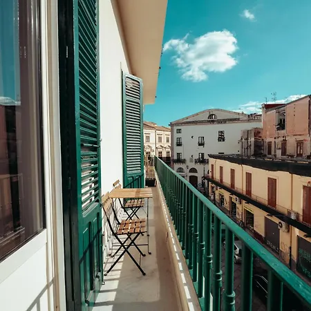 Valguarnera Konukevi Palermo