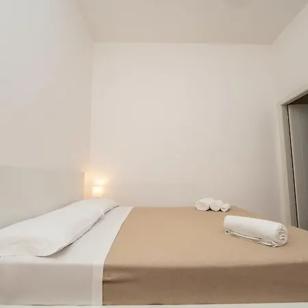 Valguarnera 3*